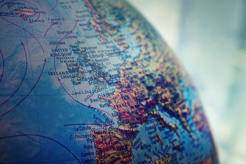 Melhores faculdades EaD de Relações Internacionais: ranking e como escolher