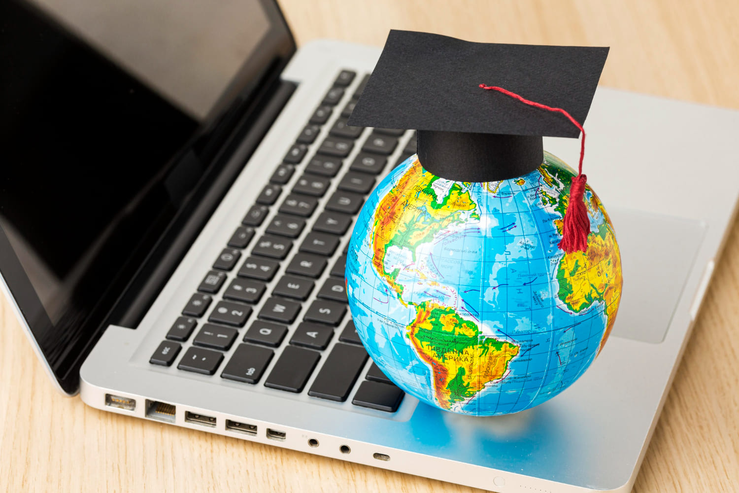 Curso EAD internacional vale no Brasil? Entenda!