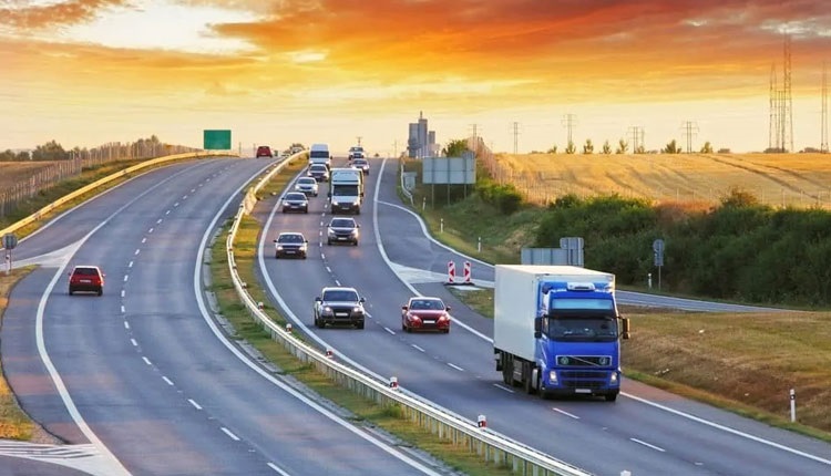 Transporte Terrestre: existe faculdade para trabalhar com mobilidade, rodovias e transportes?